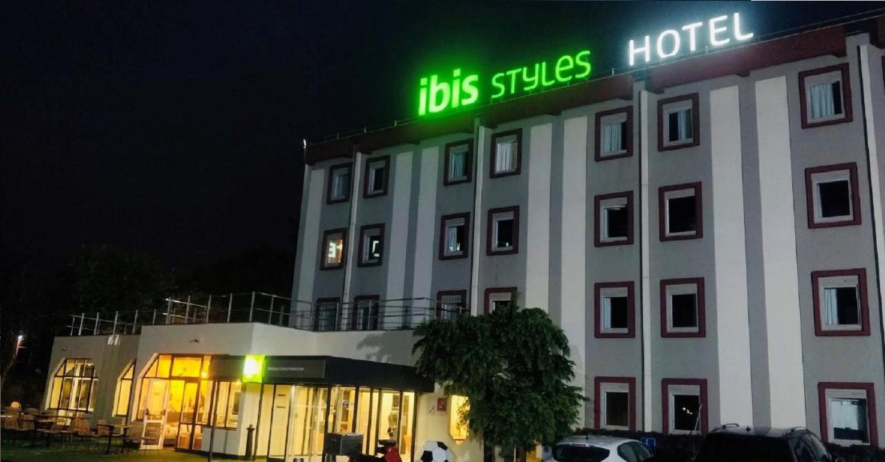 Ibis Styles Bobigny Centre Prefecture Hotel Bagian luar foto
