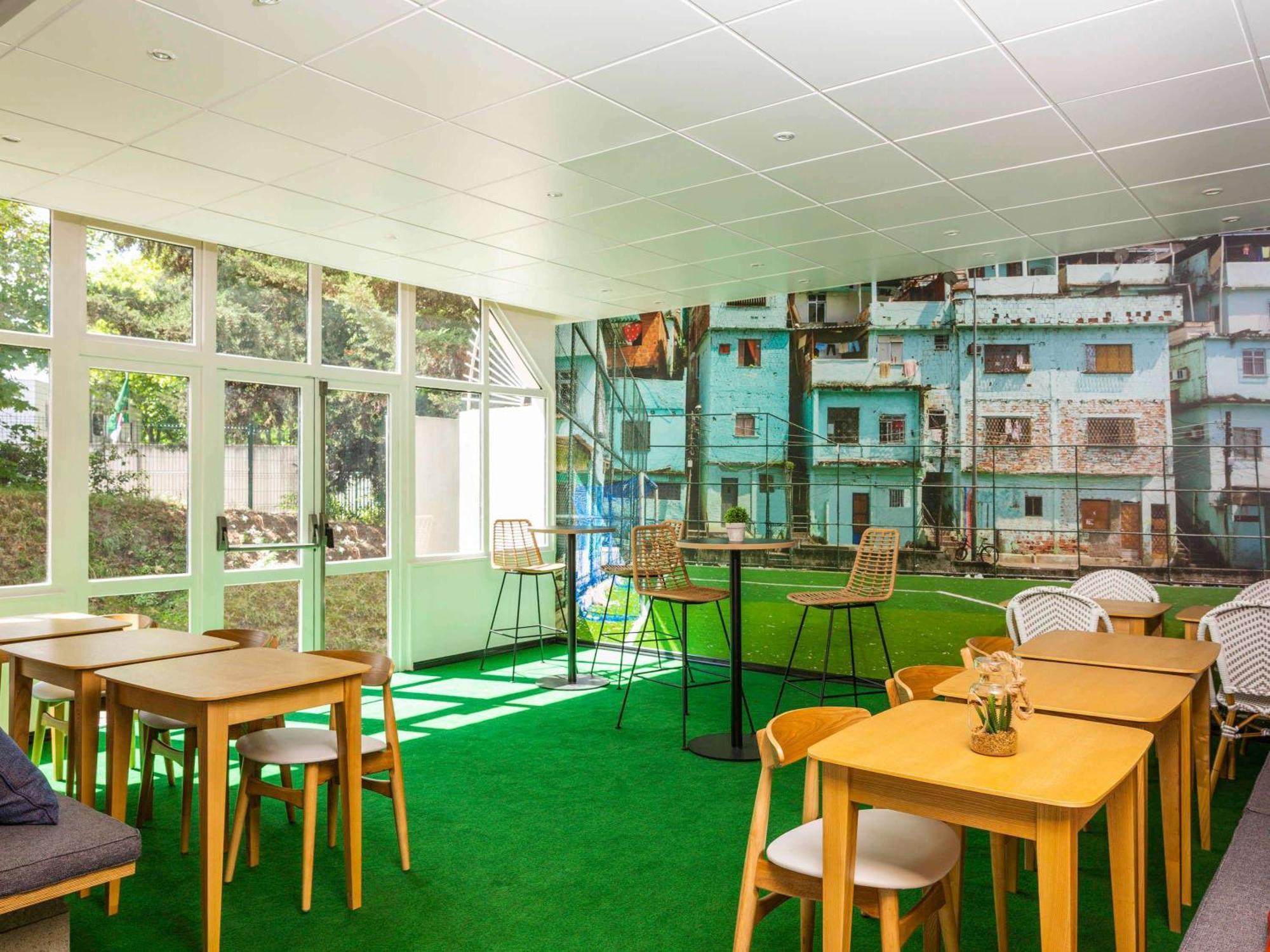 Ibis Styles Bobigny Centre Prefecture Hotel Bagian luar foto